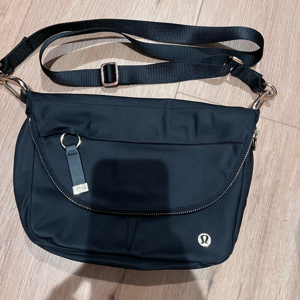 lululemon all night 5L Black Bag VGUC